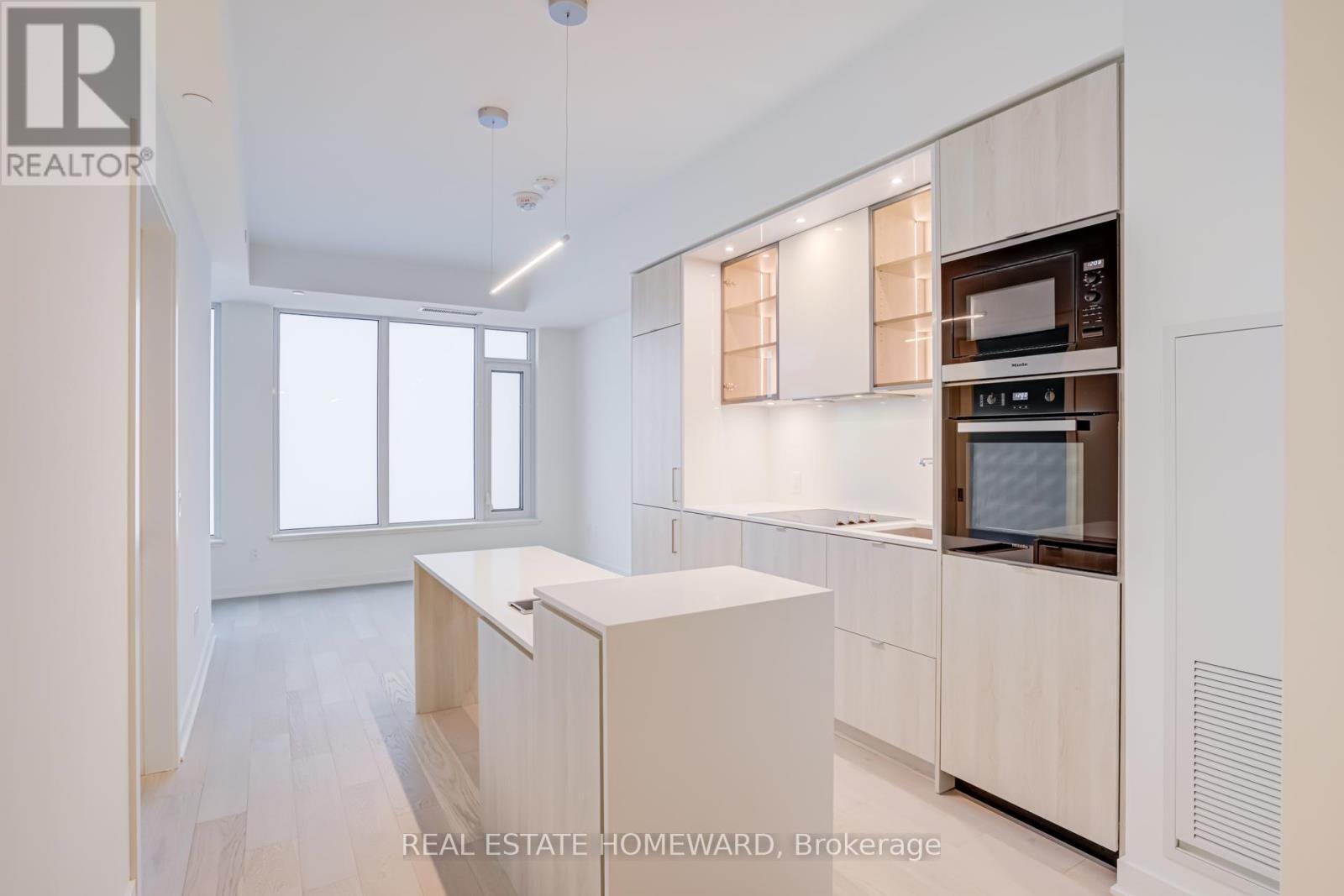 4901 - 11 Yorkville Avenue, Toronto, Ontario  M4Y 0B7 - Photo 5 - C12675758