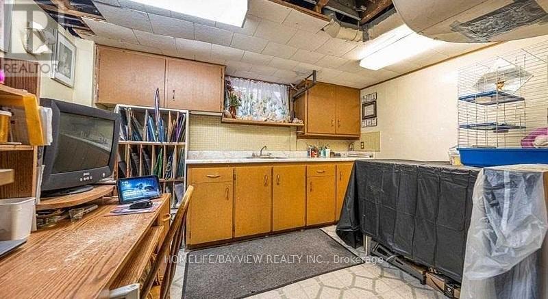 12 Lockie Avenue, Toronto, Ontario  M1S 1N1 - Photo 14 - E12675550