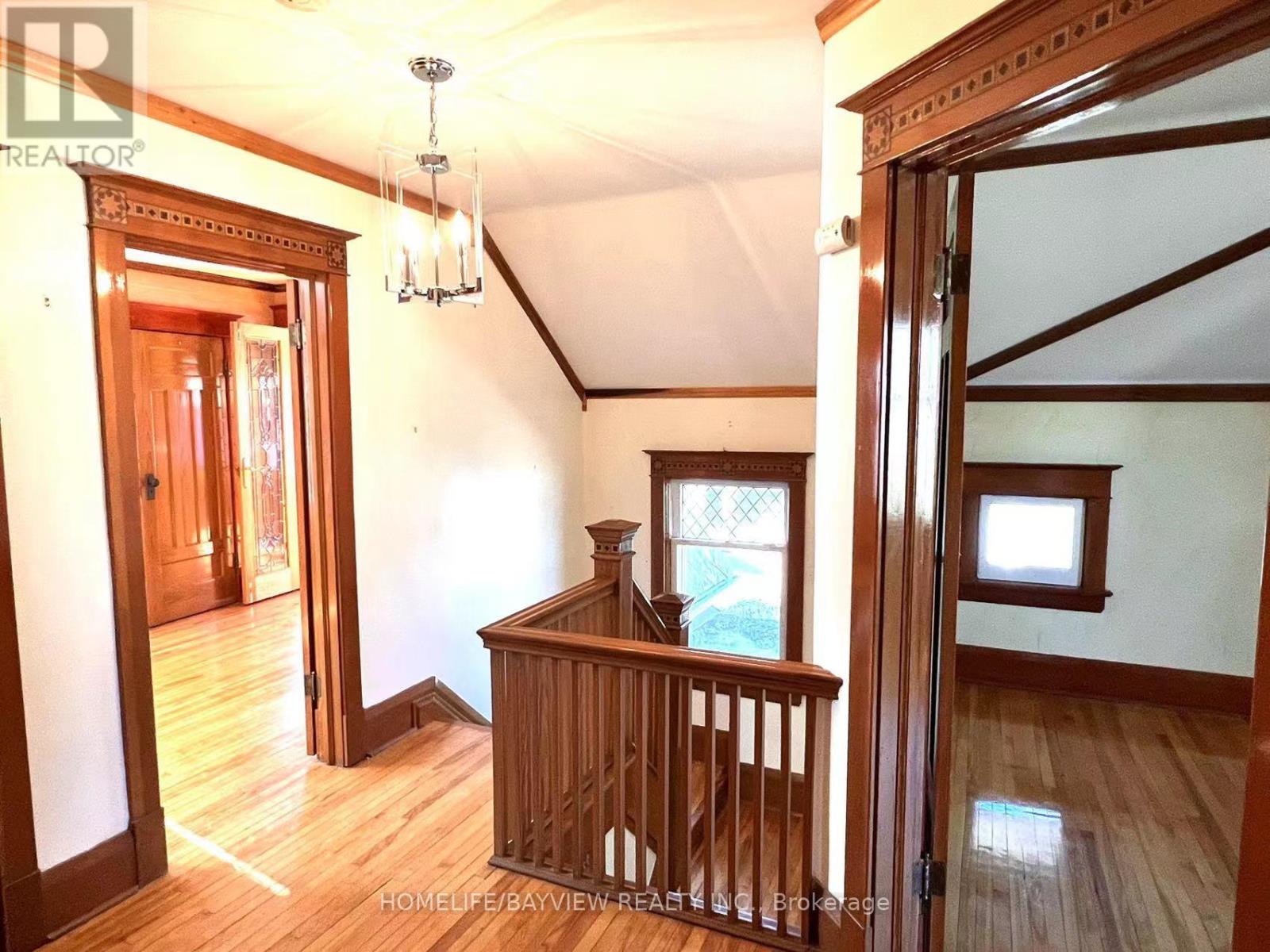 12 Lockie Avenue, Toronto, Ontario  M1S 1N1 - Photo 3 - E12675550