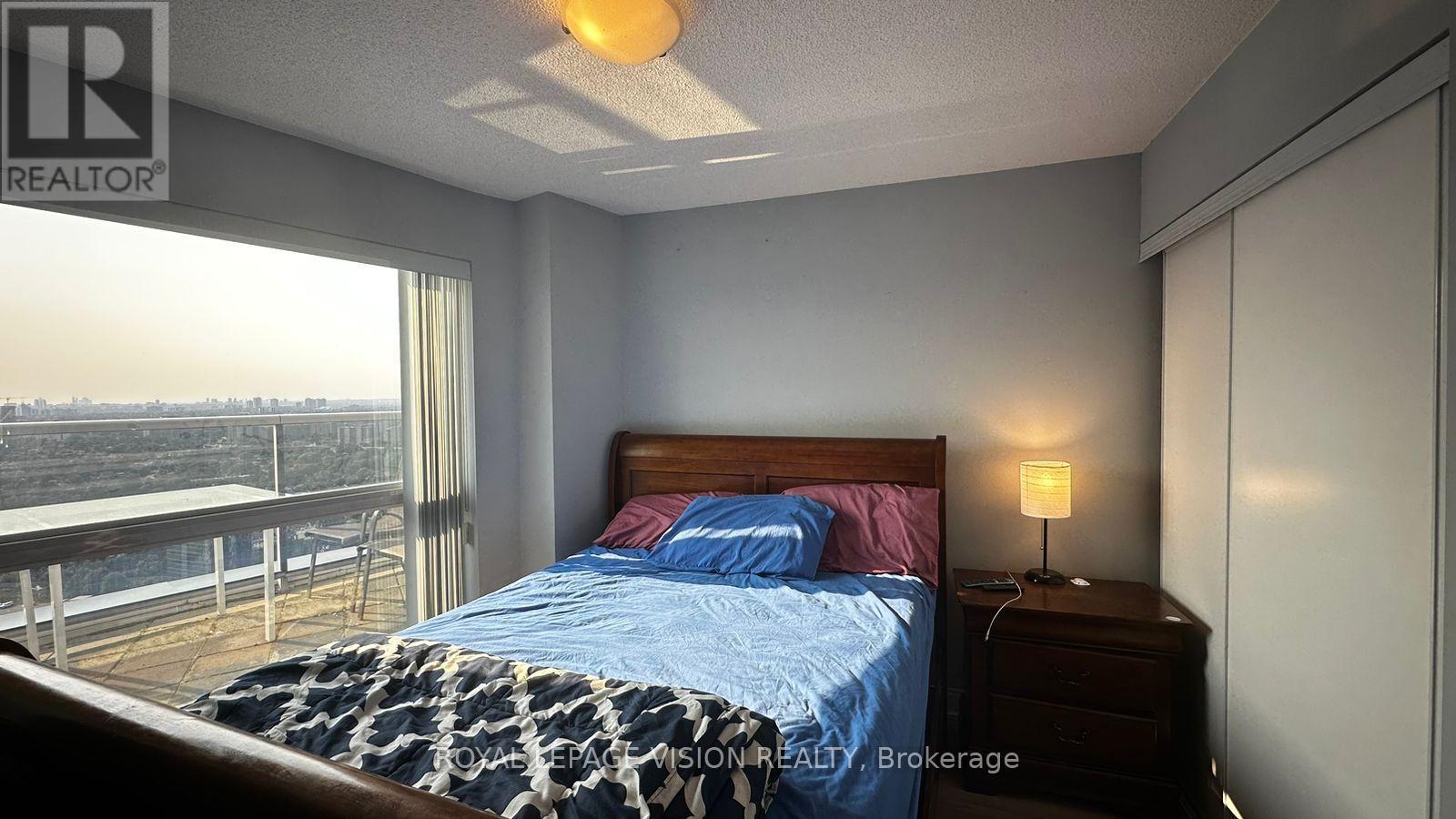 3708 - 125 Village Green Square, Toronto, Ontario  M1S 0G3 - Photo 8 - E12675552