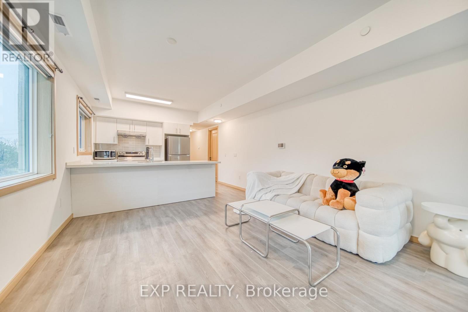 C201 - 60 Morecambe Gate, Toronto, Ontario  M1W 0A9 - Photo 4 - E12675686