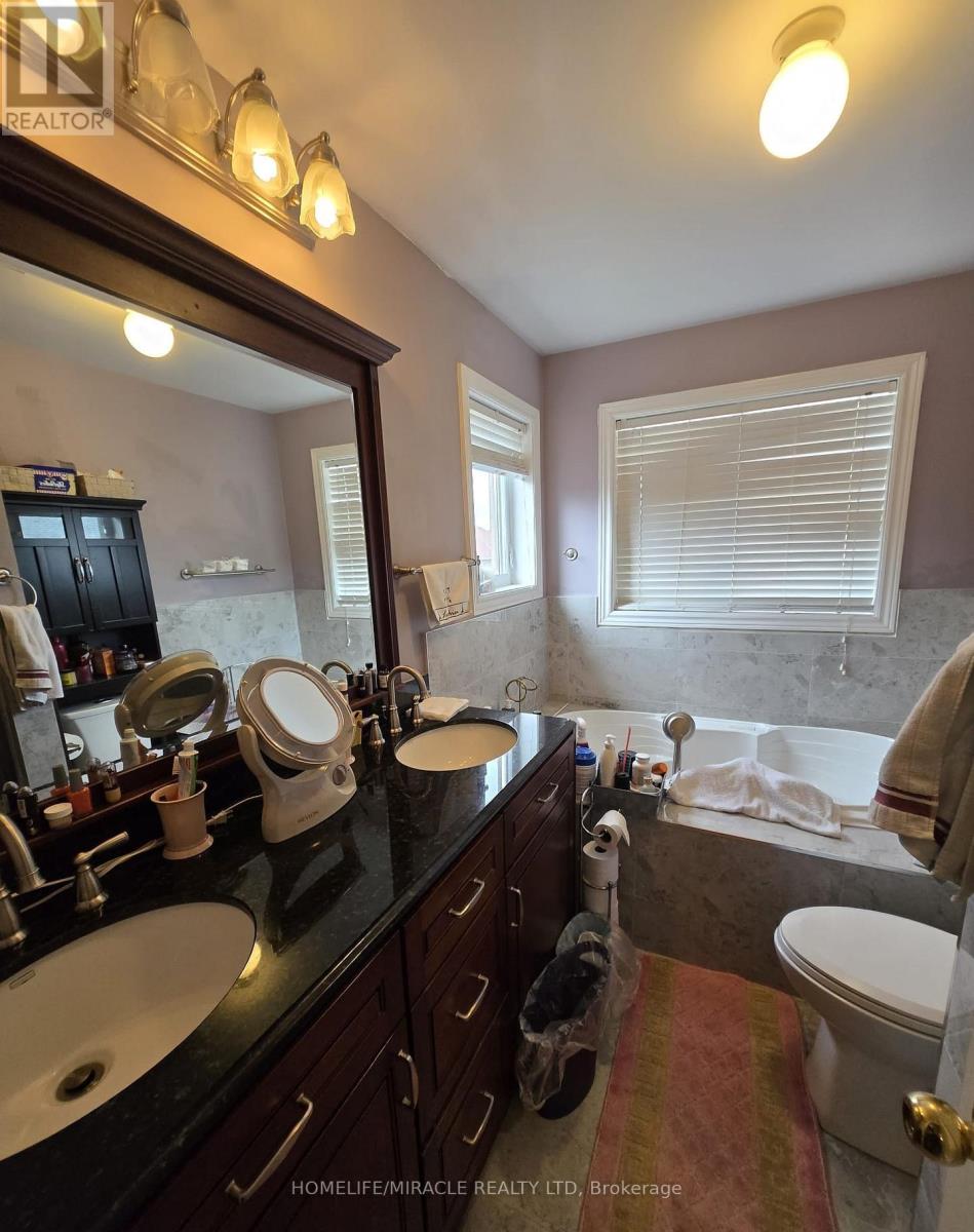 10 Gina Drive, Vaughan, Ontario  L6A 3X2 - Photo 33 - N12675468