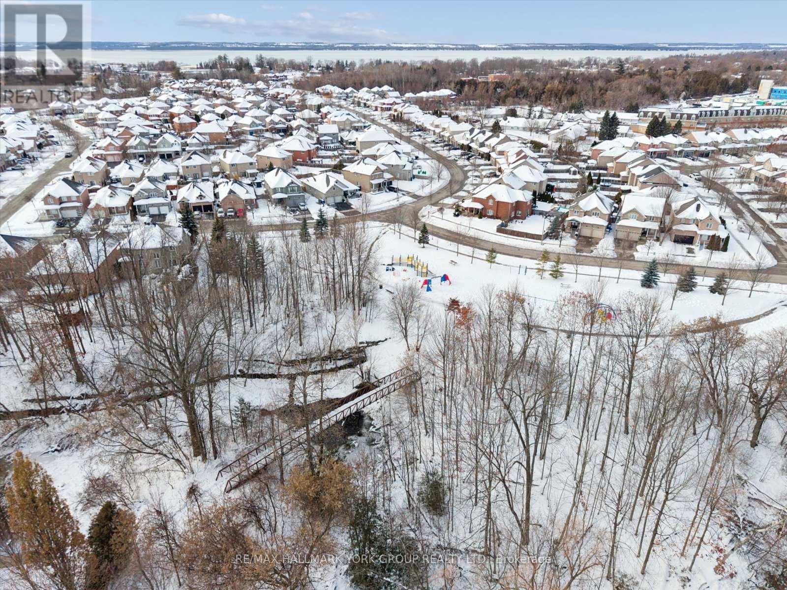 10 Margaret Place, Georgina, Ontario  L4P 3X2 - Photo 49 - N12675510