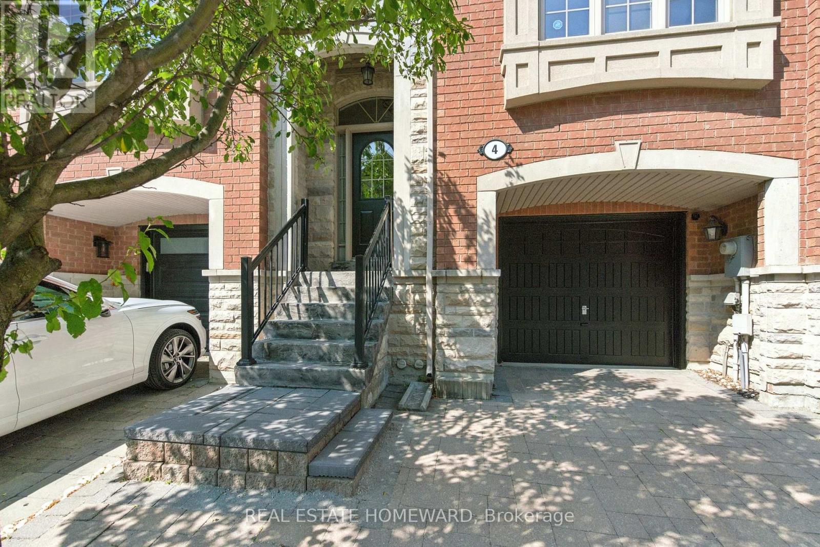 4 ISAAC DEVINS AVENUE, Vaughan, Ontario