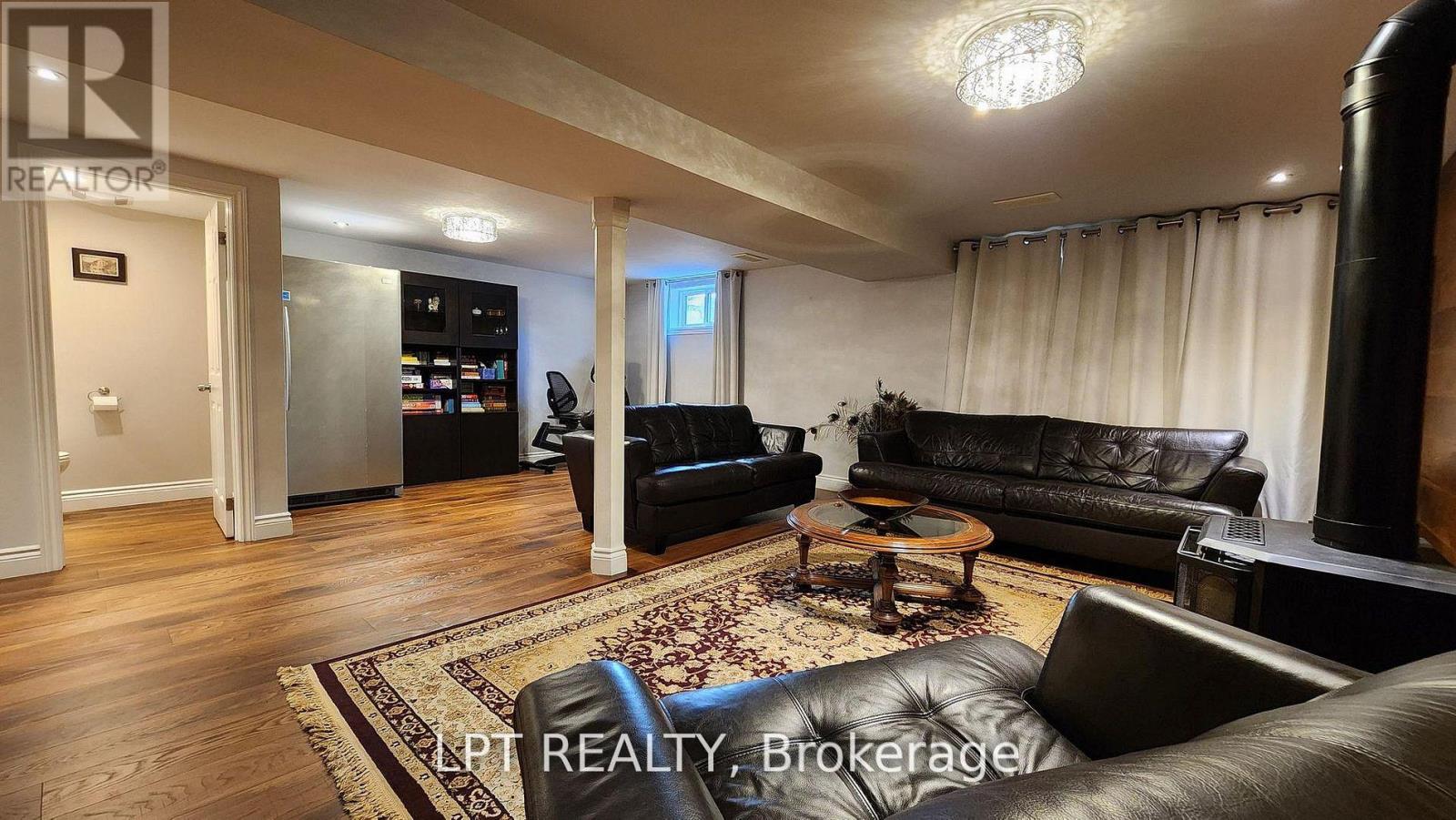 48 Maplehurst Crescent, Barrie, Ontario  L4M 4X2 - Photo 24 - S12675500