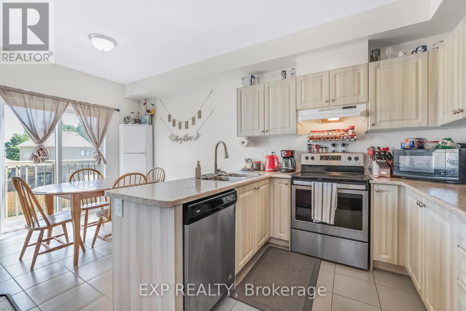 206 Isabella Drive, Orillia, Ontario  L3V 8K7 - Photo 9 - S12675532