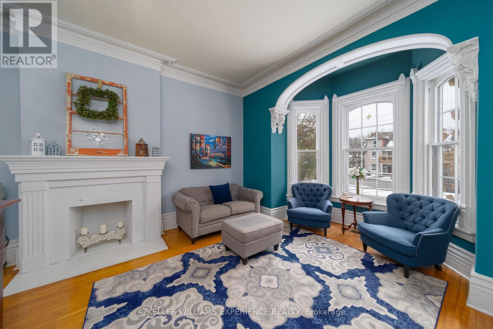 72 High Street, Barrie (Queen's Park), Ontario  L4N 1W4 - Photo 3 - S12675632