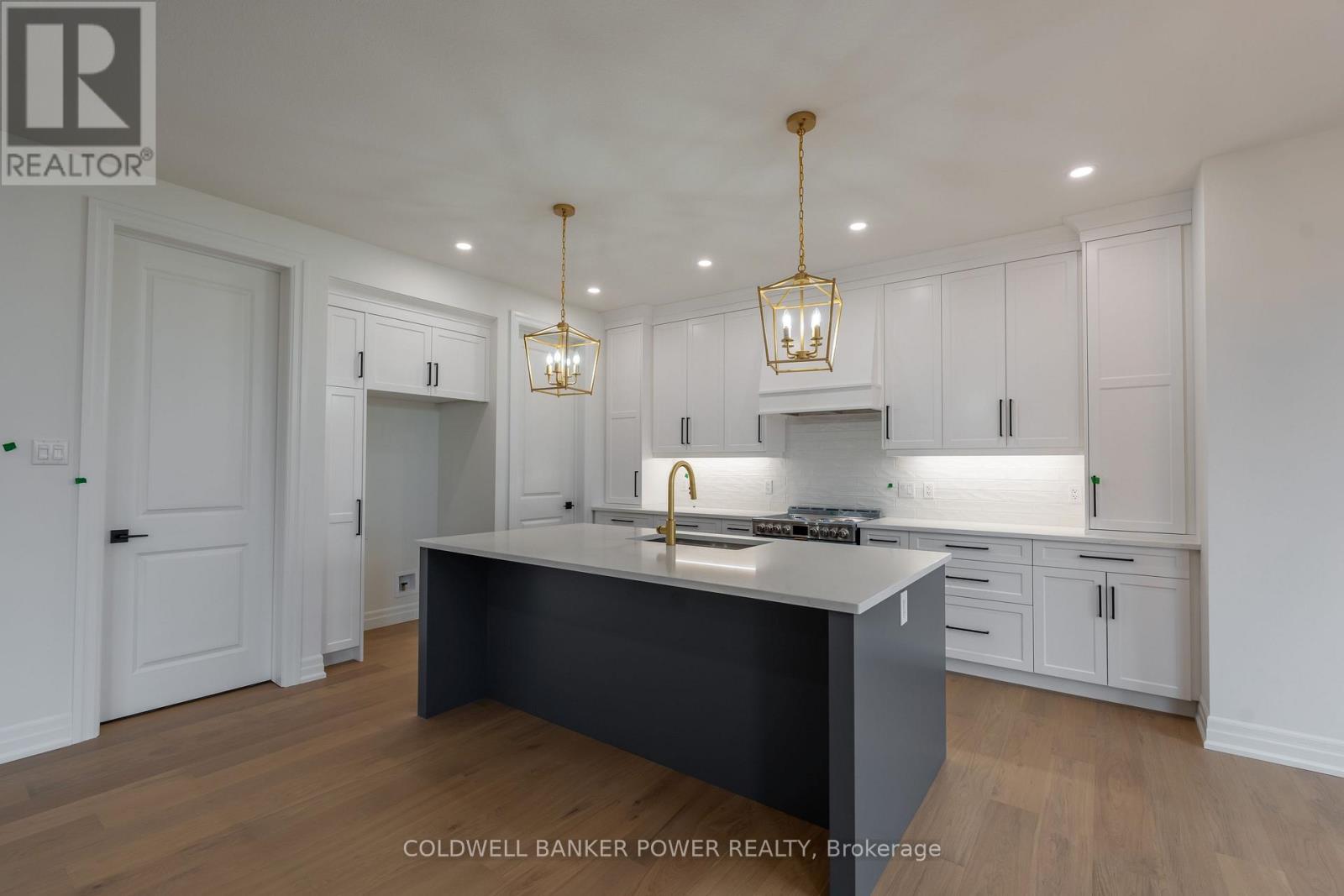 3135 Gillespie Trail, London South, Ontario  N6P 0L4 - Photo 6 - X12675404