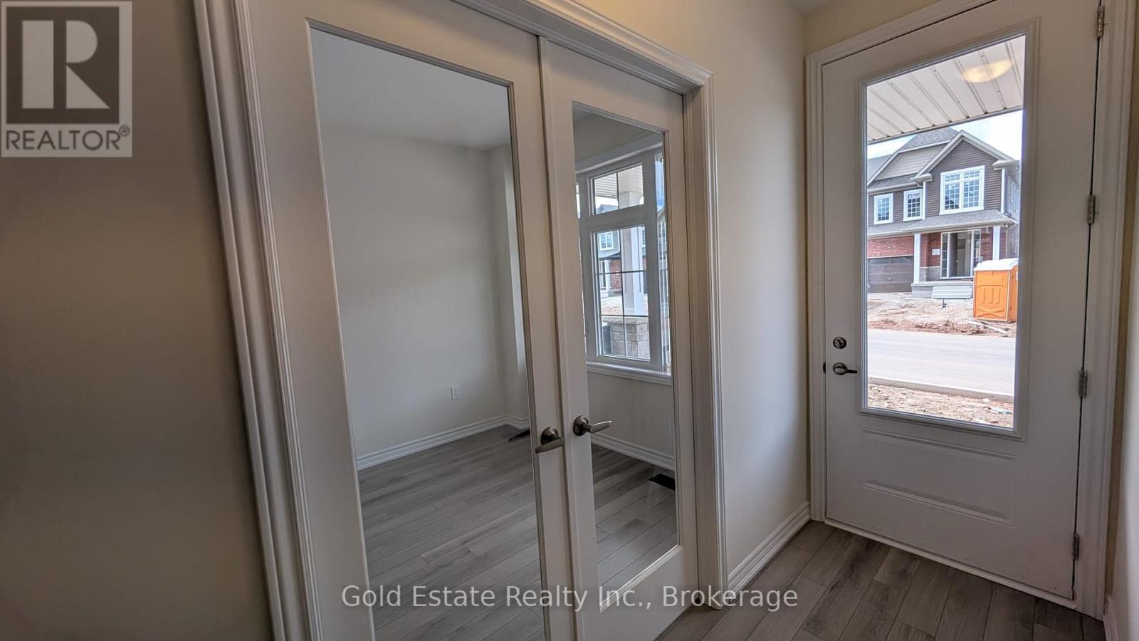 135 Mcgill Avenue, Erin, Ontario  N0B 1T0 - Photo 4 - X12450978