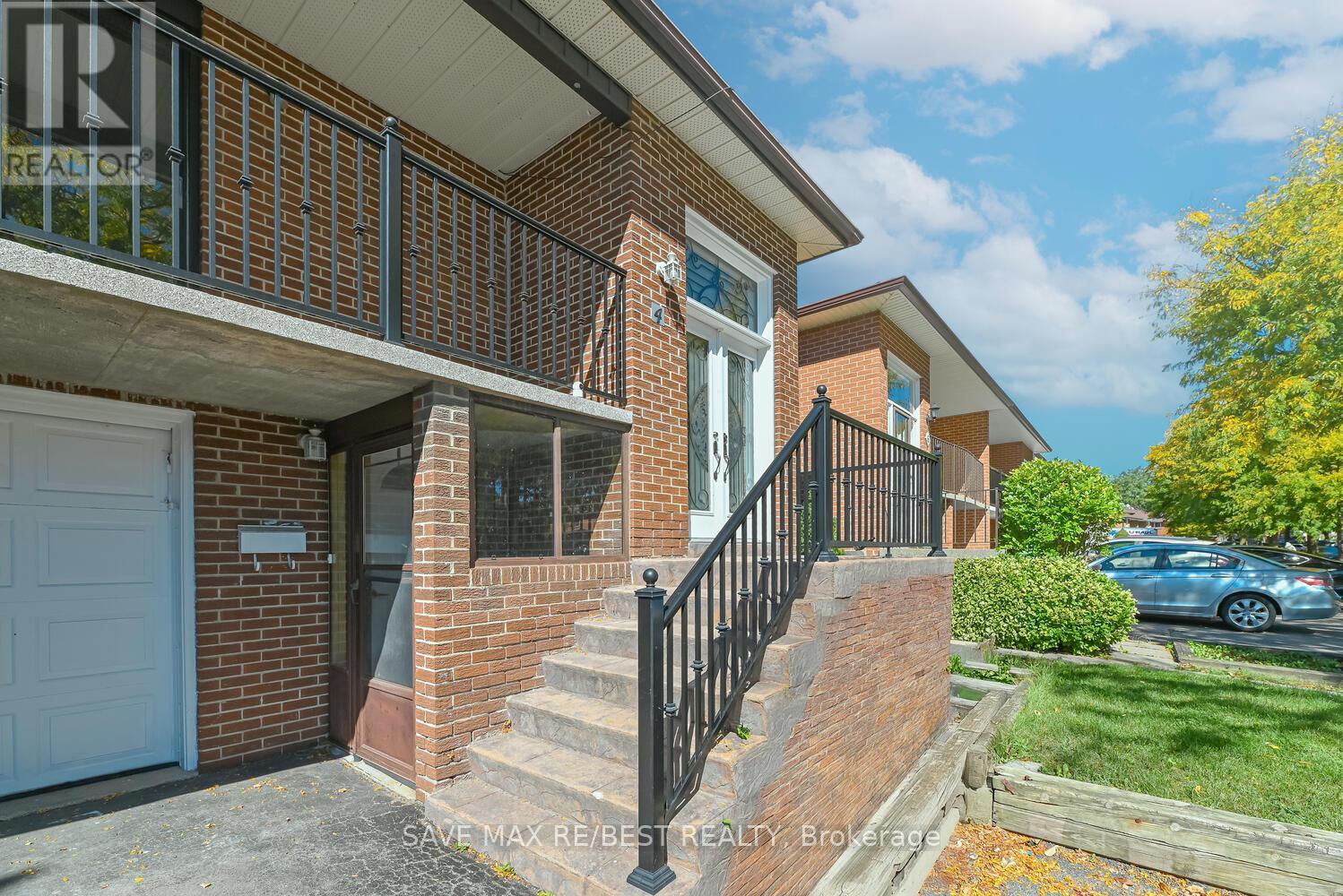 4 Petunias Road, Brampton, Ontario  L6V 3G8 - Photo 4 - W12675512