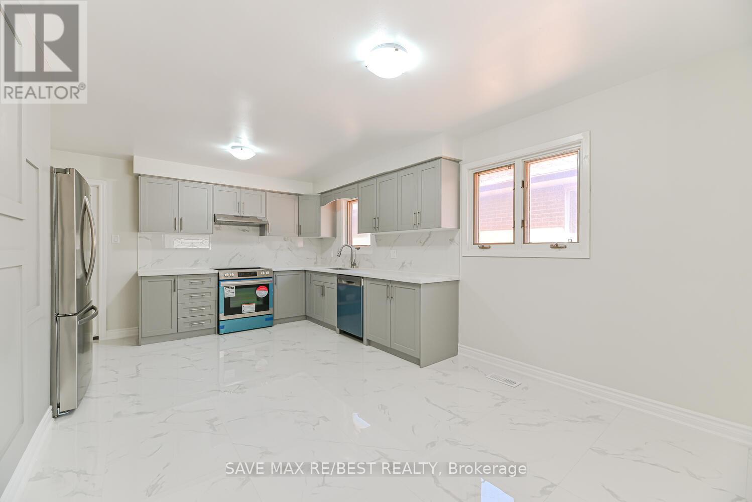 4 Petunias Road, Brampton, Ontario  L6V 3G8 - Photo 7 - W12675512