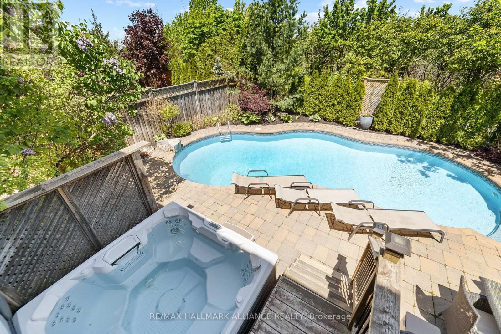 2431 Meadowridge Drive W, Oakville, Ontario  L6H 7R3 - Photo 44 - W12675522