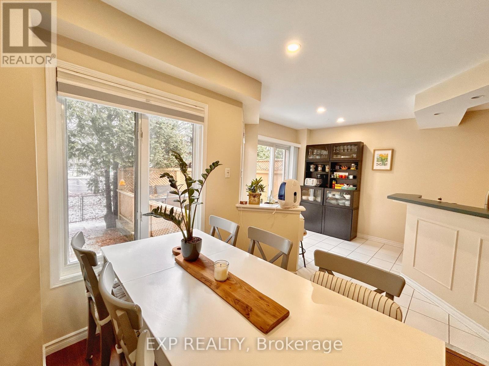 1150 Westview Terrace, Oakville, Ontario  L6M 3M1 - Photo 10 - W12675556