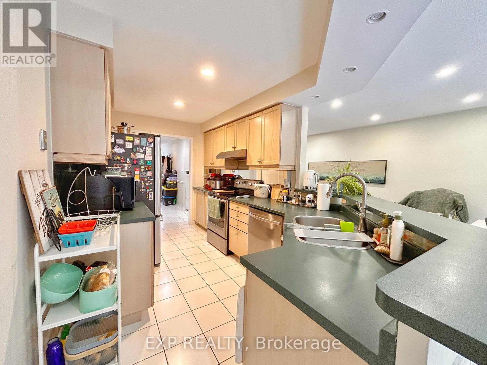 1150 Westview Terrace, Oakville, Ontario  L6M 3M1 - Photo 13 - W12675556