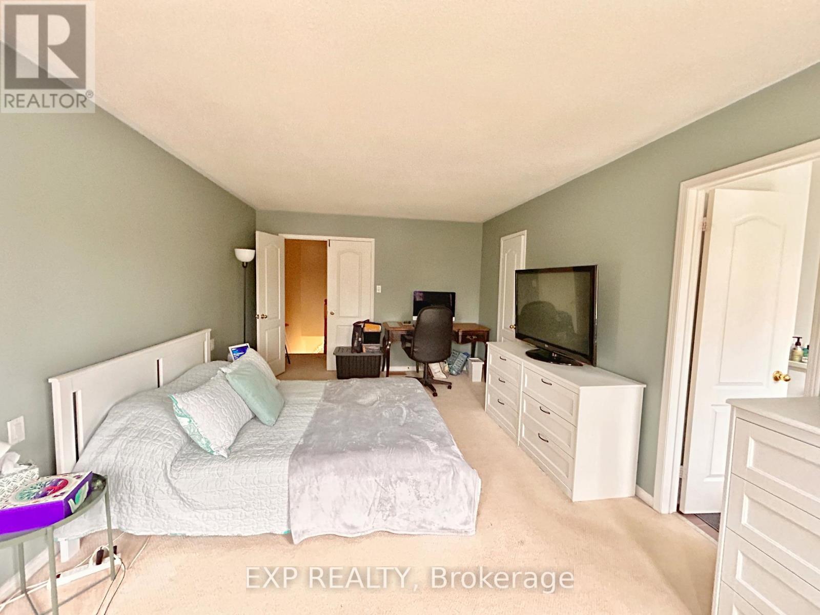 1150 Westview Terrace, Oakville, Ontario  L6M 3M1 - Photo 18 - W12675556