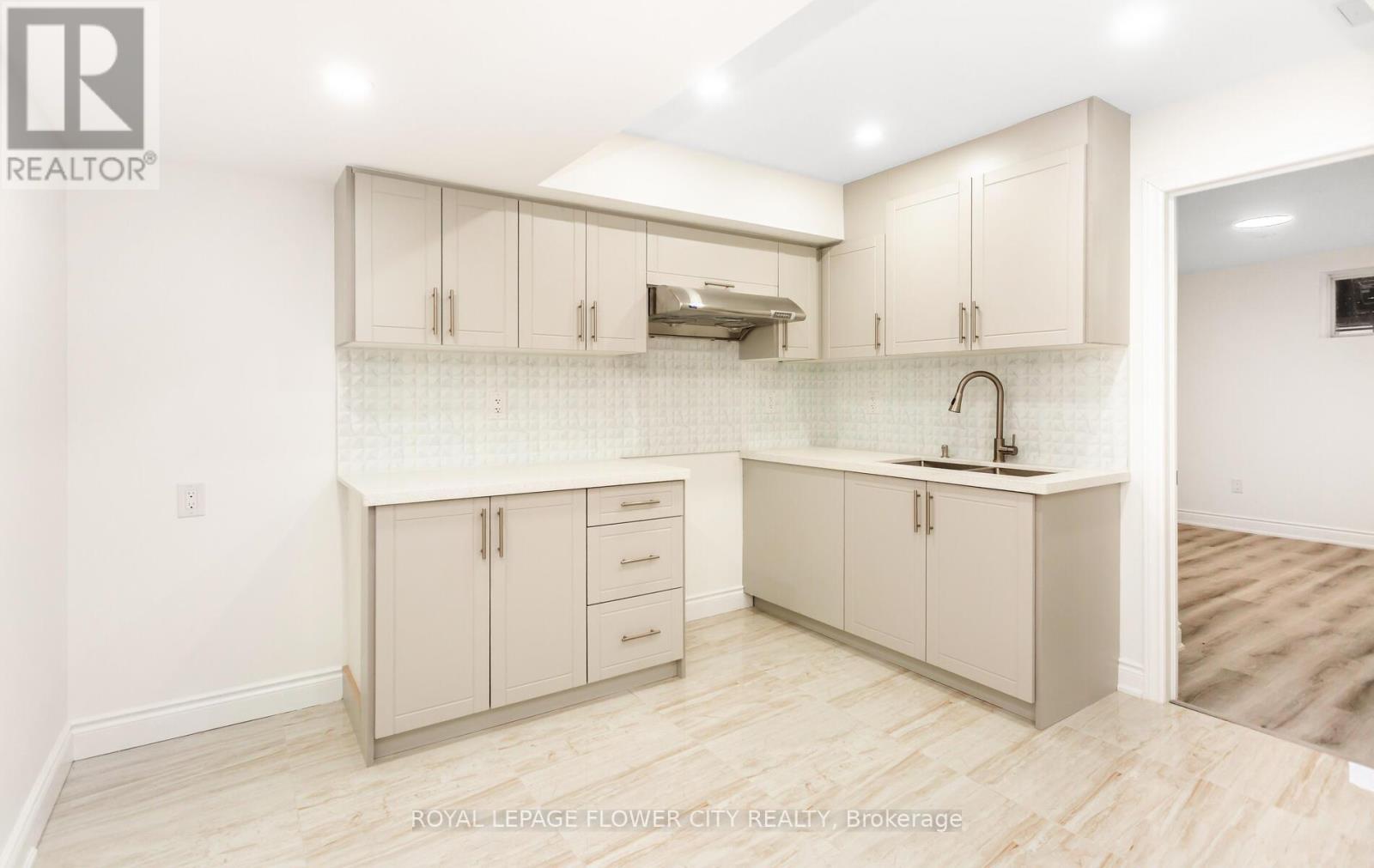 125 Lionhead Golf Road, Brampton, Ontario  L6Y 6C2 - Photo 28 - W12675600