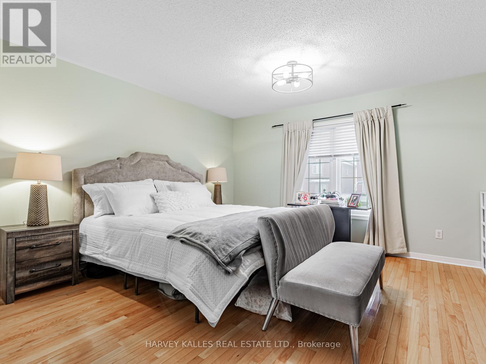 983 Roselawn Avenue, Toronto, Ontario  M6B 4M9 - Photo 23 - W12675606