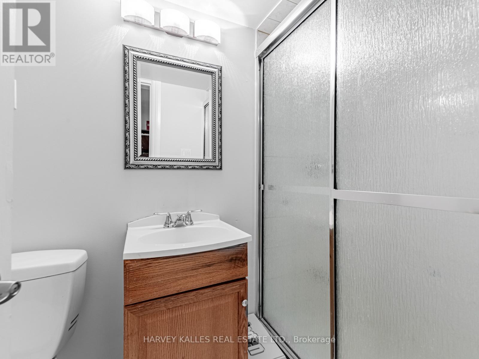 983 Roselawn Avenue, Toronto, Ontario  M6B 4M9 - Photo 29 - W12675606