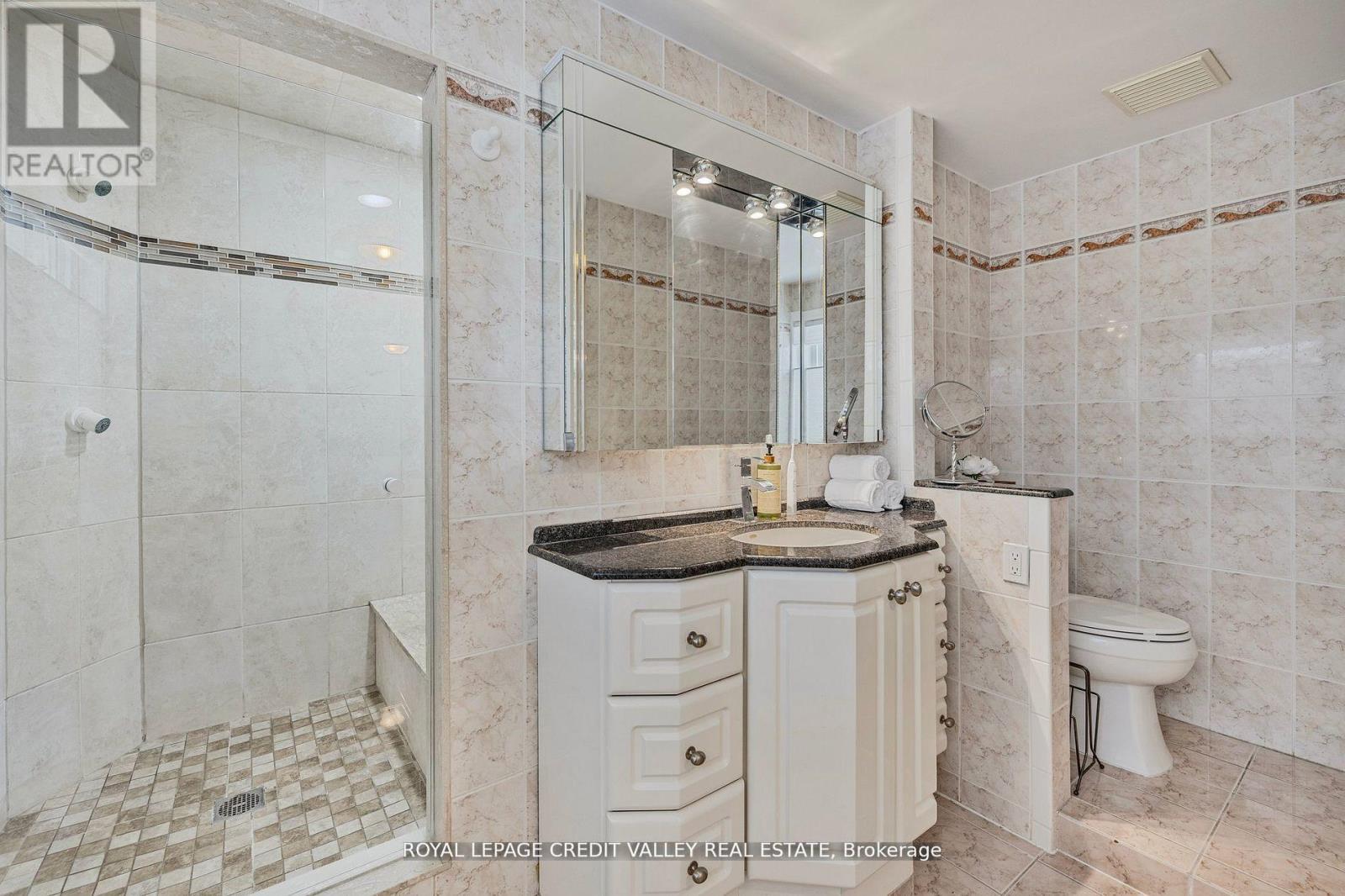 36 Lockton Crescent, Brampton, Ontario  L6W 1C3 - Photo 28 - W12675684