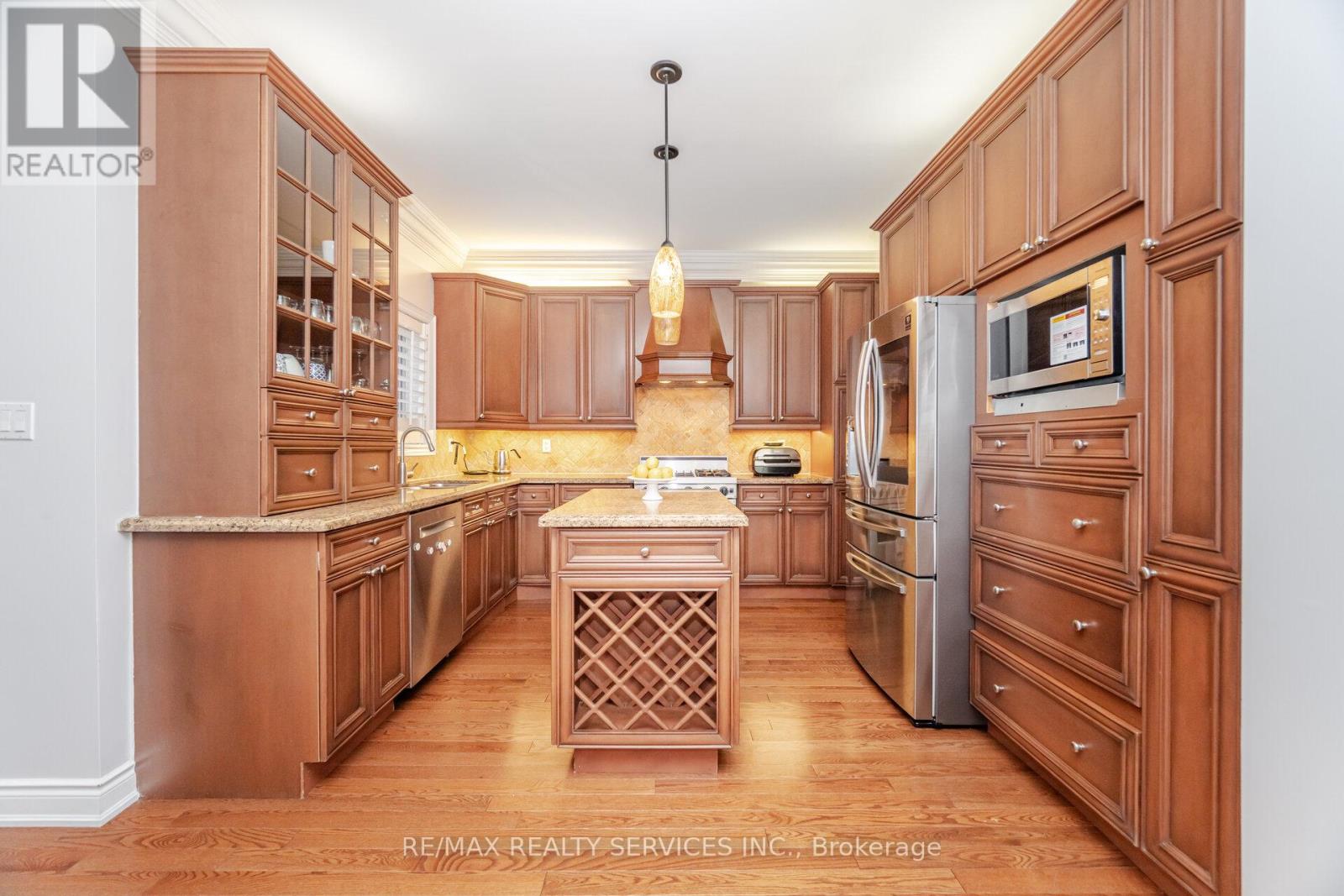 9 Concorde Drive, Brampton, Ontario  L6P 1V3 - Photo 15 - W12675734