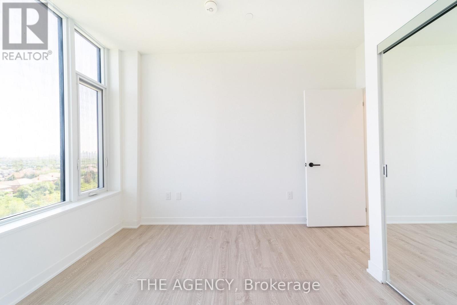 810 - 2495 Eglinton Avenue W, Mississauga, Ontario  L5M 2T2 - Photo 12 - W12675752