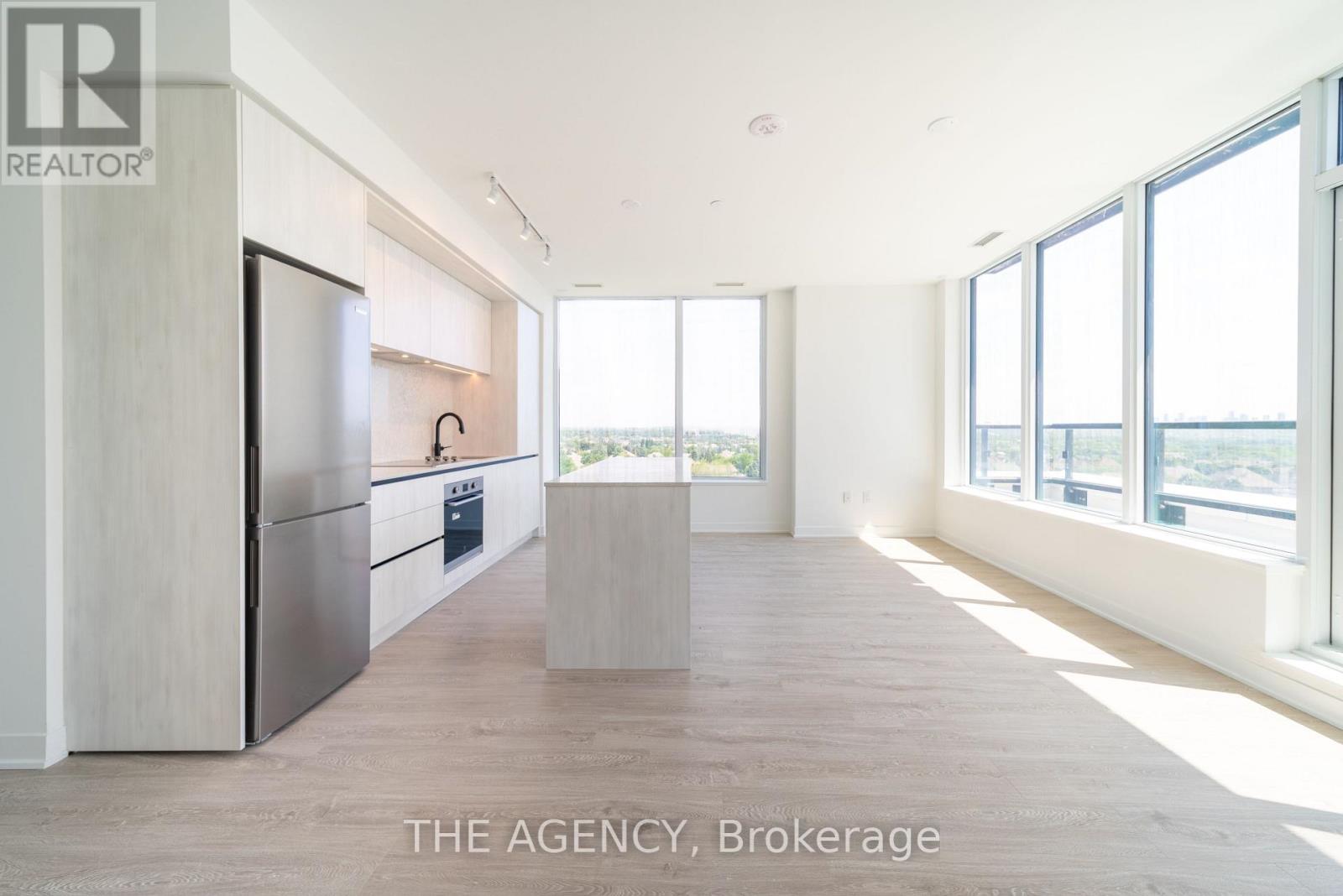 810 - 2495 Eglinton Avenue W, Mississauga, Ontario  L5M 2T2 - Photo 4 - W12675752