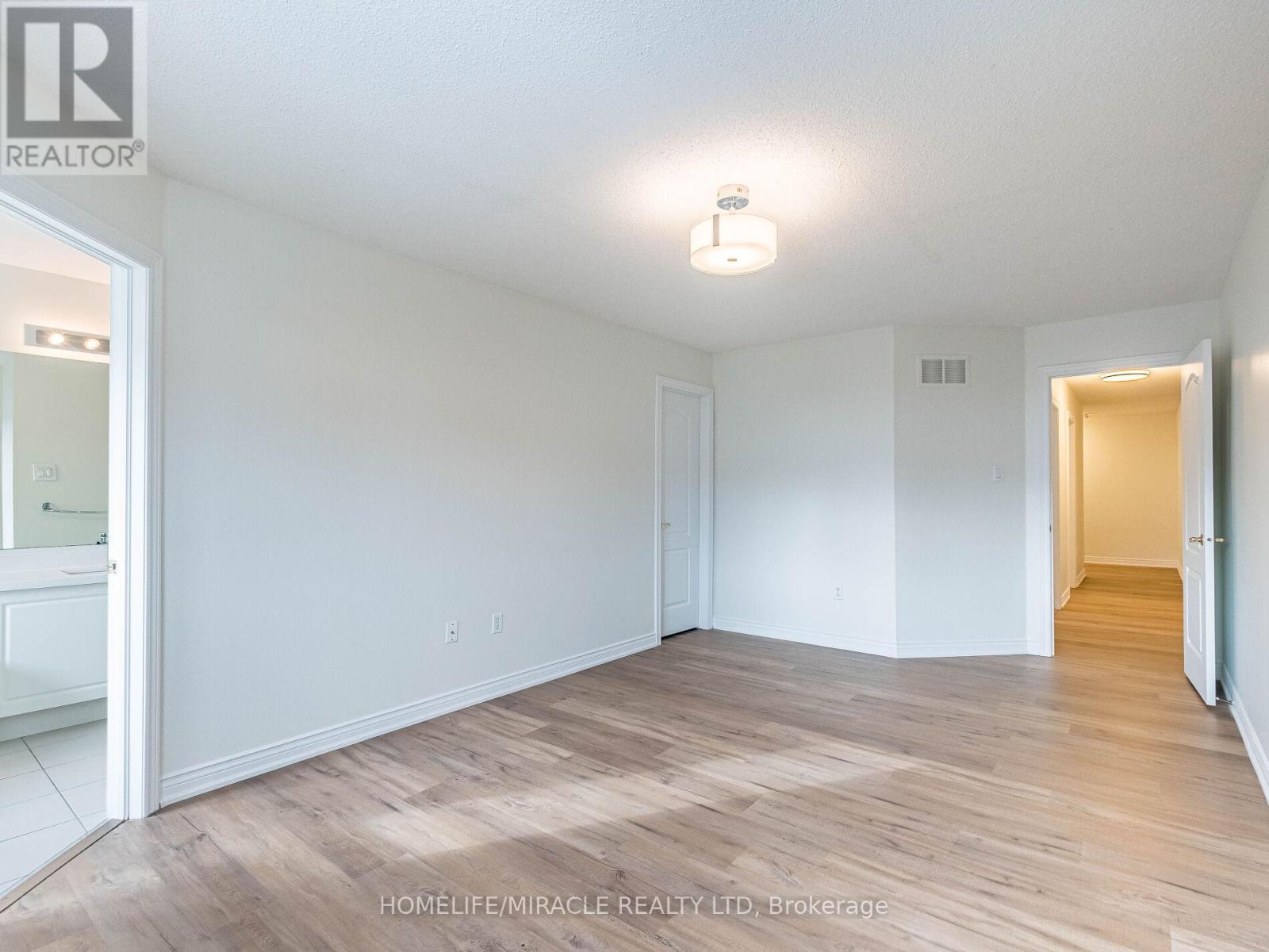 1130 Hickory Hollow Glen, Mississauga, Ontario  L5W 1Z8 - Photo 23 - W12675772