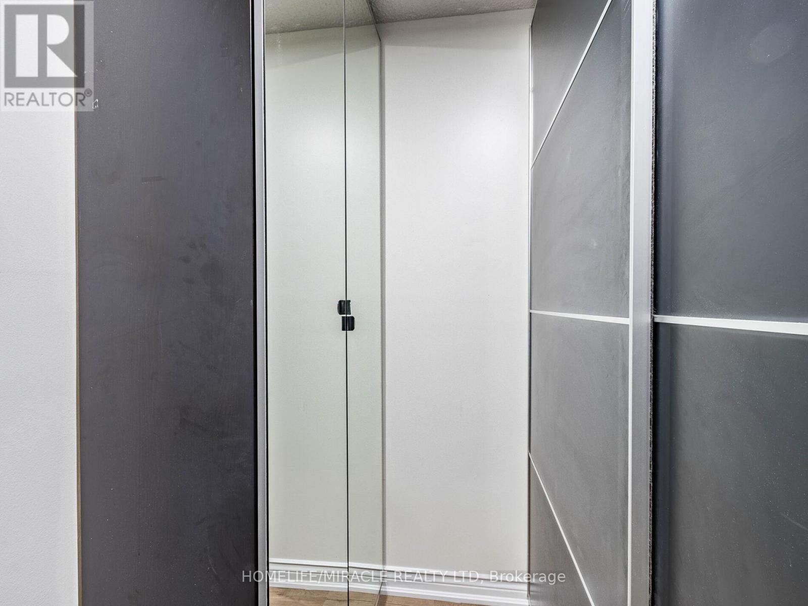 1130 Hickory Hollow Glen, Mississauga, Ontario  L5W 1Z8 - Photo 26 - W12675772