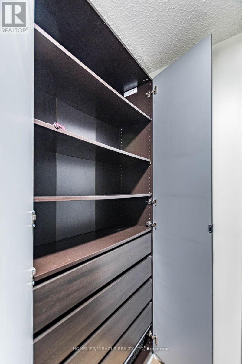 1130 Hickory Hollow Glen, Mississauga, Ontario  L5W 1Z8 - Photo 27 - W12675772