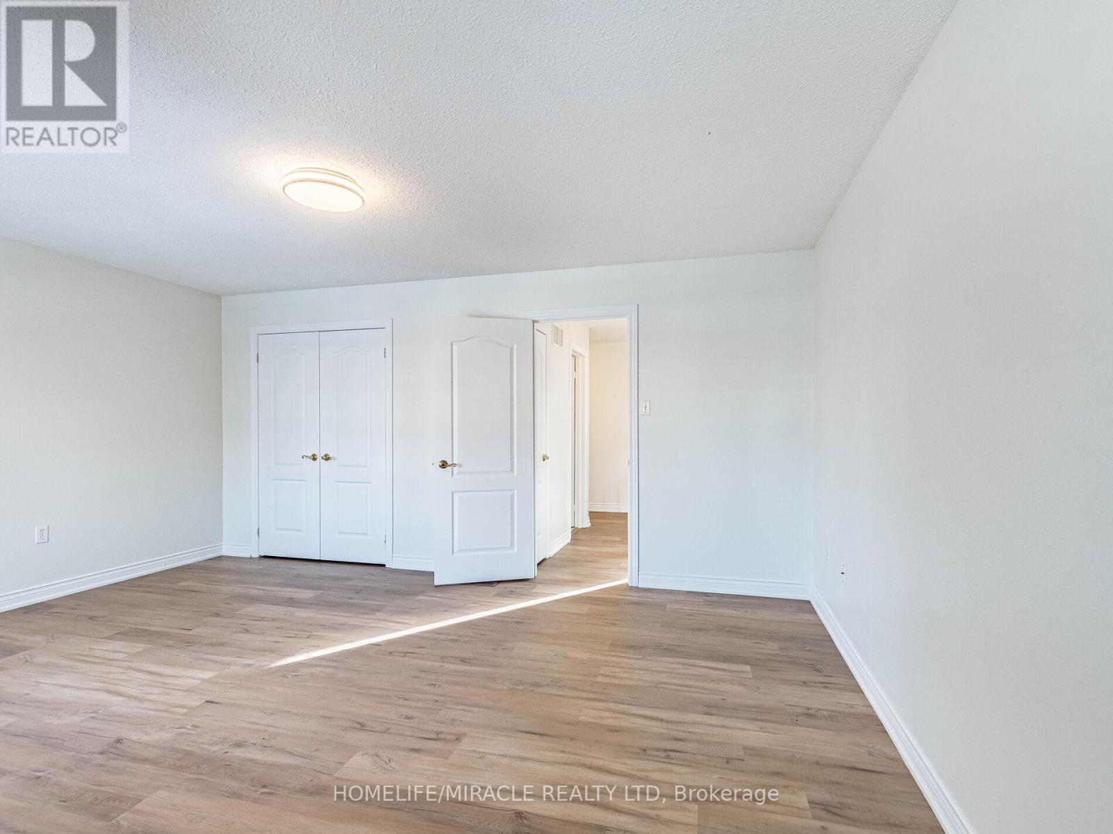 1130 Hickory Hollow Glen, Mississauga, Ontario  L5W 1Z8 - Photo 31 - W12675772