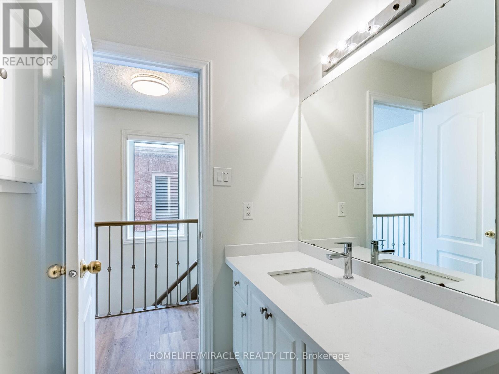 1130 Hickory Hollow Glen, Mississauga, Ontario  L5W 1Z8 - Photo 33 - W12675772