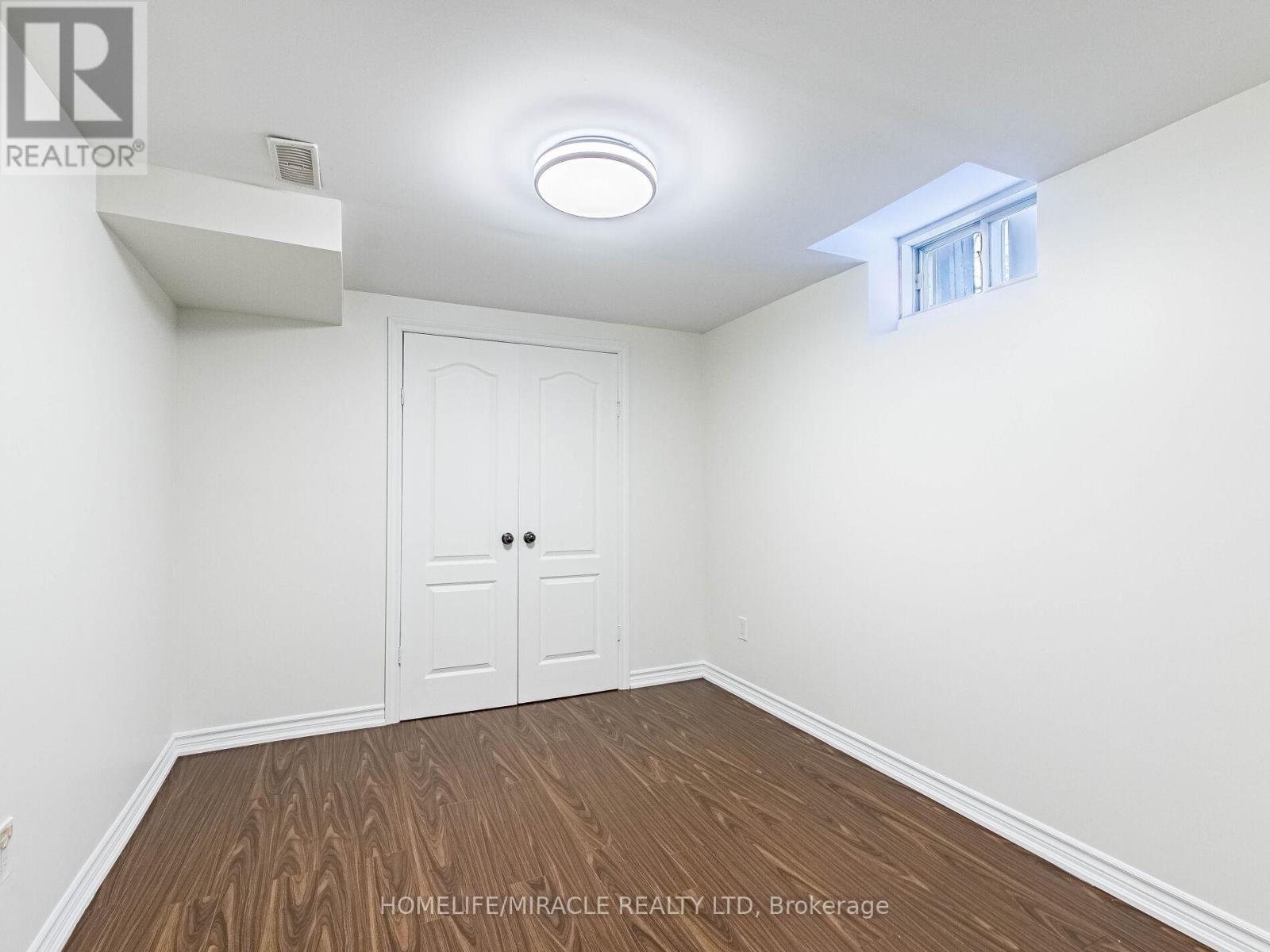 1130 Hickory Hollow Glen, Mississauga, Ontario  L5W 1Z8 - Photo 41 - W12675772