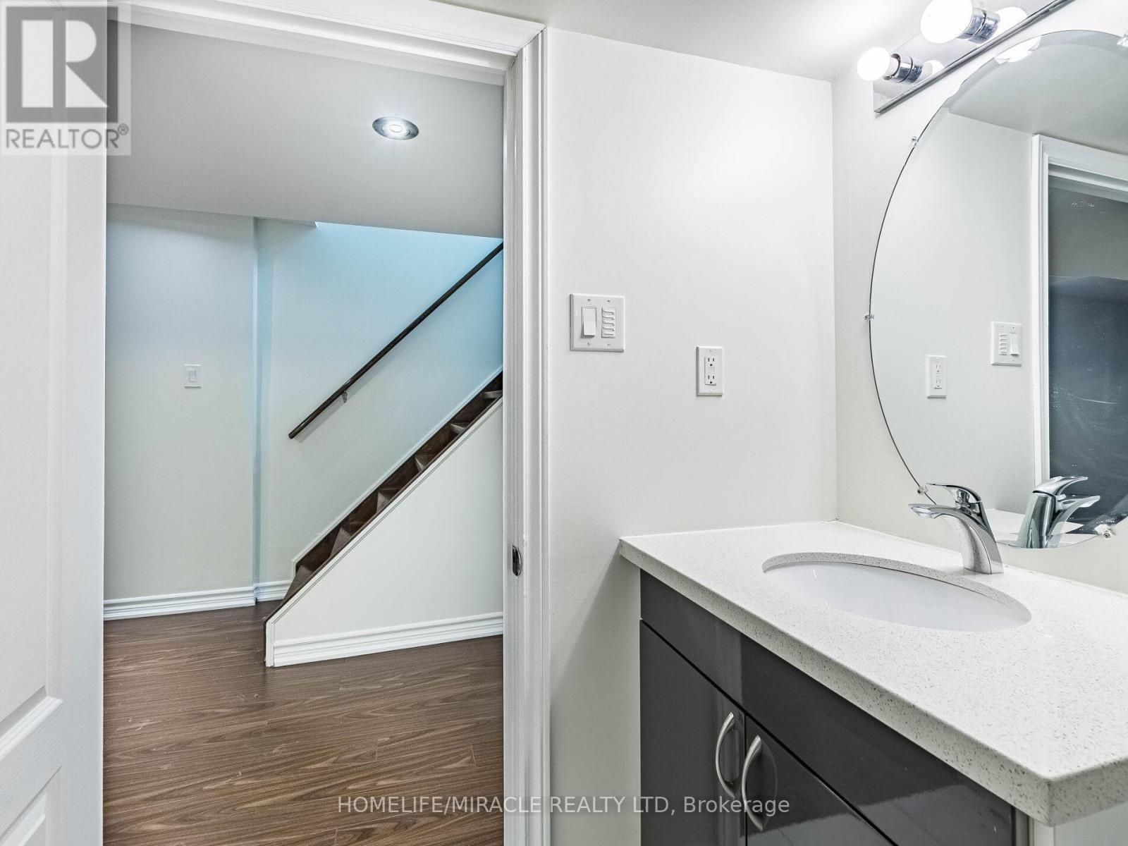 1130 Hickory Hollow Glen, Mississauga, Ontario  L5W 1Z8 - Photo 45 - W12675772