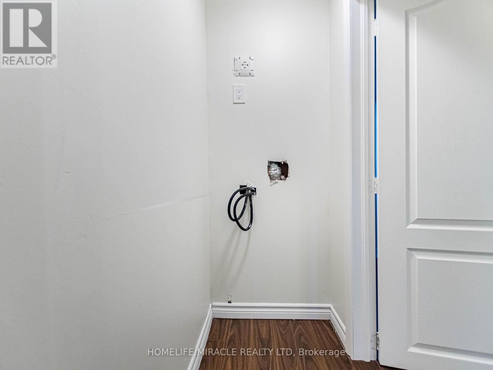 1130 Hickory Hollow Glen, Mississauga, Ontario  L5W 1Z8 - Photo 47 - W12675772