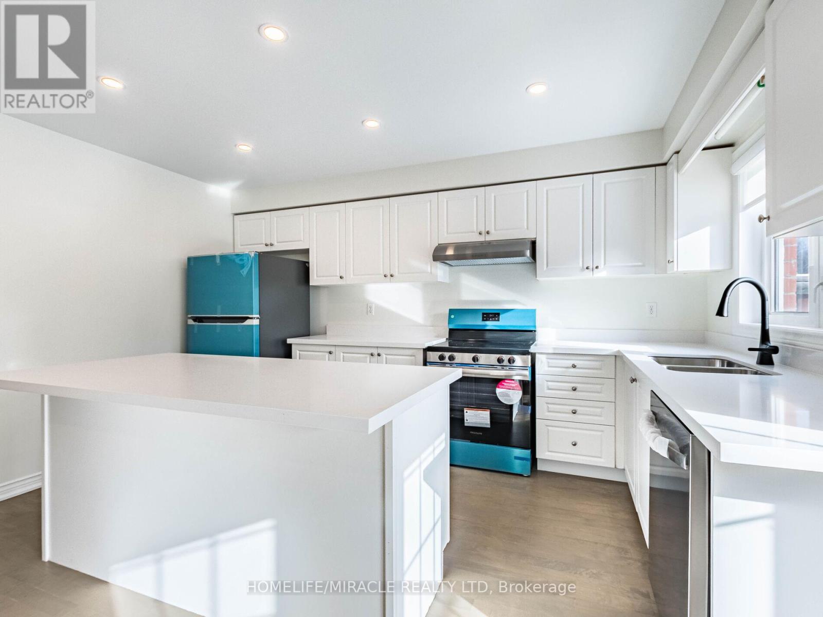 1130 Hickory Hollow Glen, Mississauga, Ontario  L5W 1Z8 - Photo 9 - W12675772