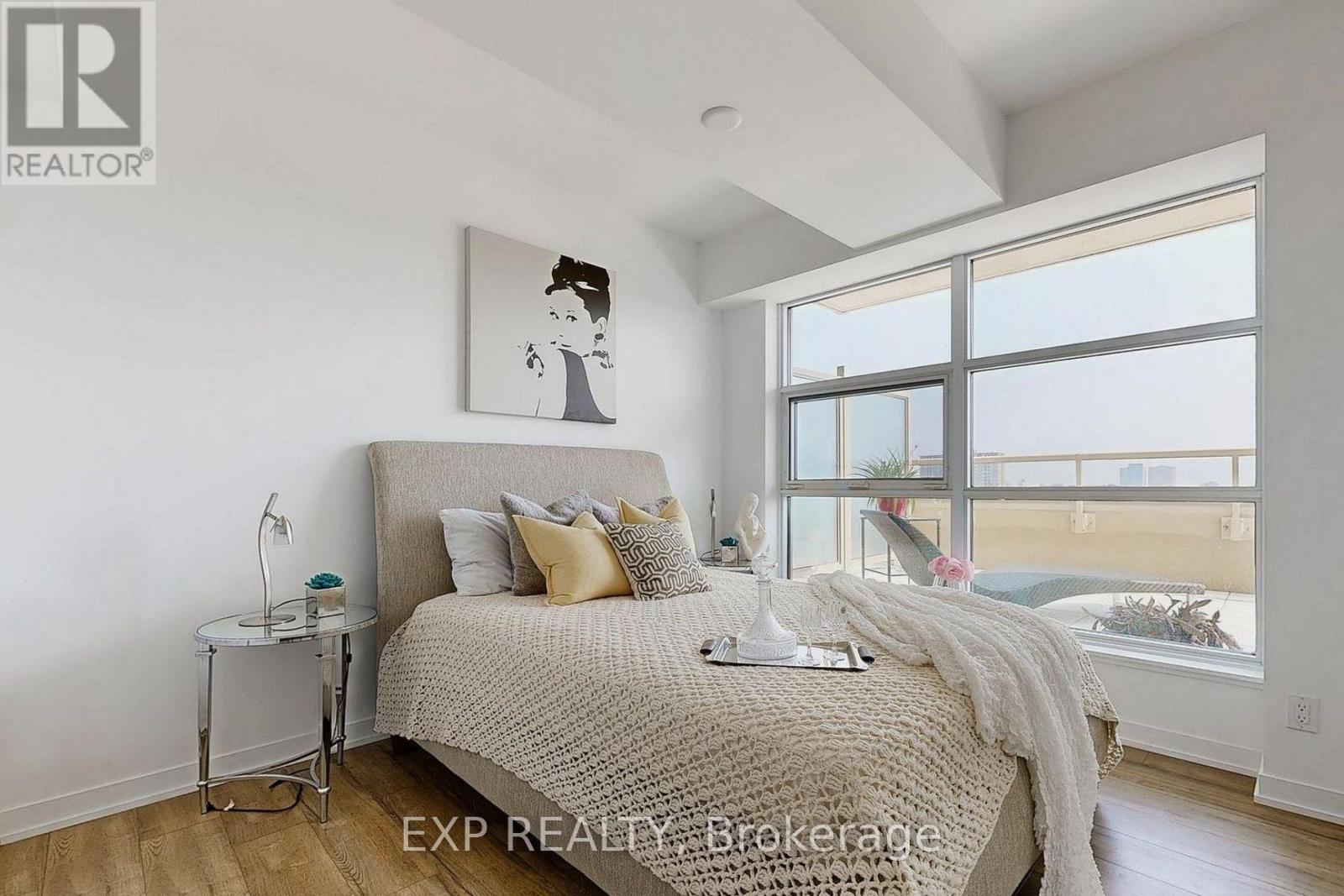 607 - 1787 St Clair Avenue W, Toronto, Ontario  M6N 1J6 - Photo 15 - W12675776