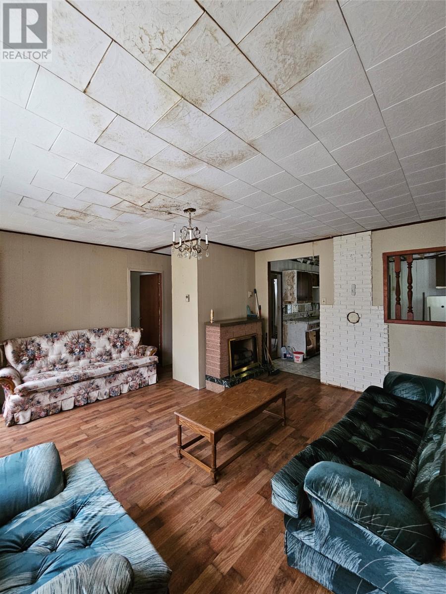 17 Renown Street, Bell Island, Newfoundland & Labrador  A0A 4H0 - Photo 13 - 1293419