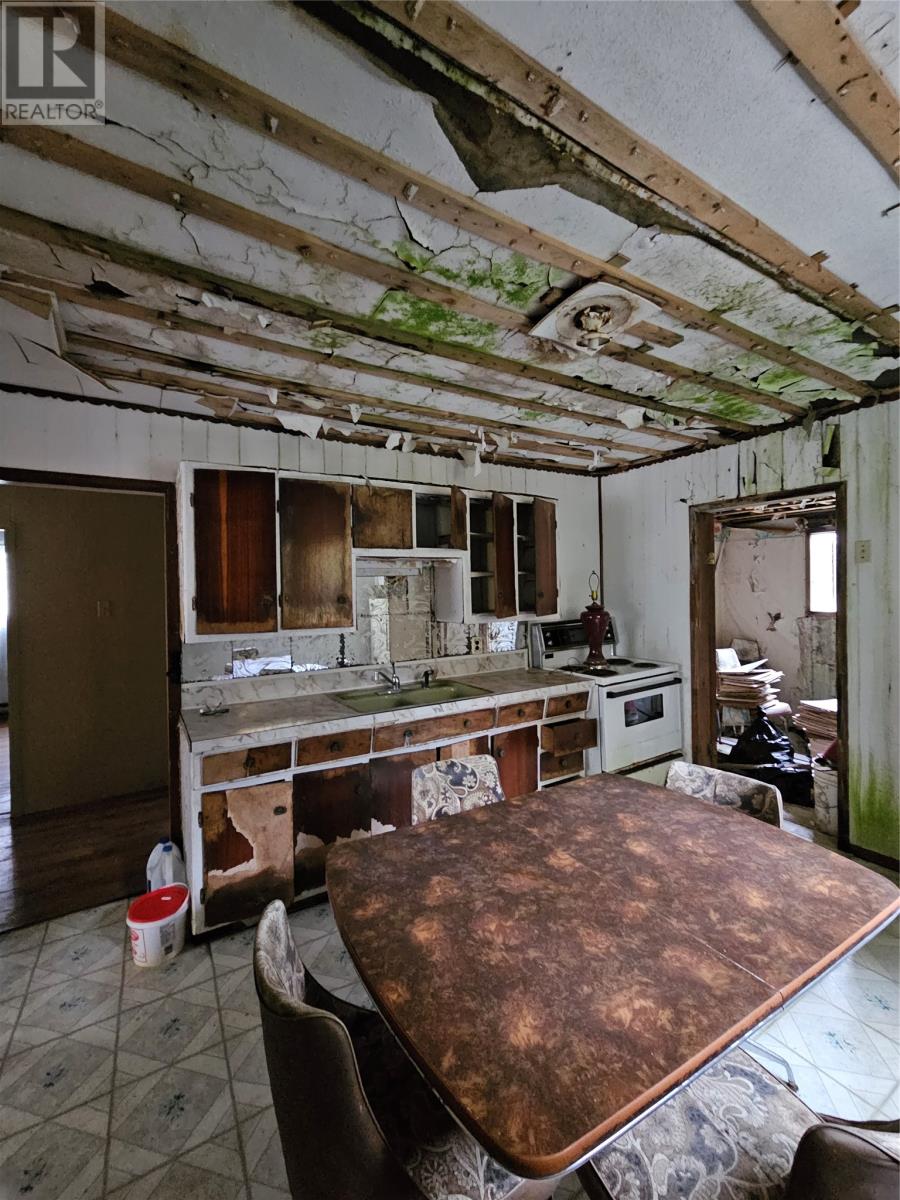 17 Renown Street, Bell Island, Newfoundland & Labrador  A0A 4H0 - Photo 17 - 1293419