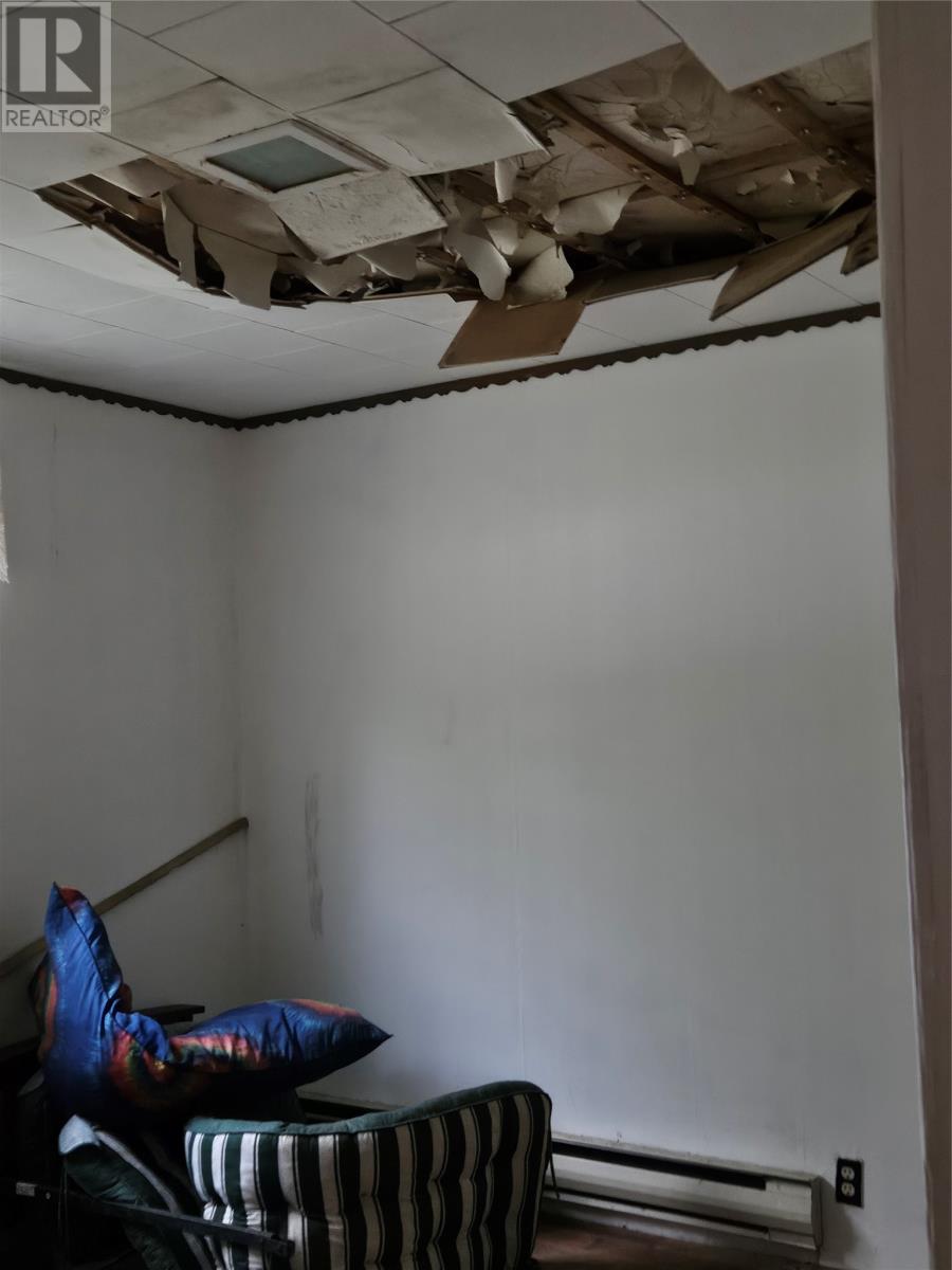 17 Renown Street, Bell Island, Newfoundland & Labrador  A0A 4H0 - Photo 22 - 1293419