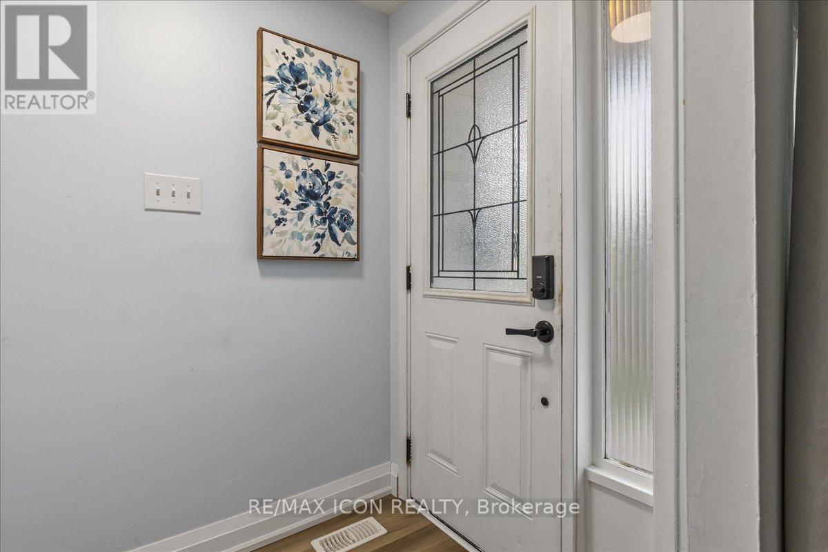 331 Preston Parkway, Cambridge, Ontario  N3H 4Z4 - Photo 6 - X12675594