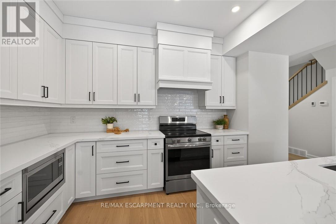 45 B Howard Street, Haldimand, Ontario  N0A 1H0 - Photo 10 - X12675604