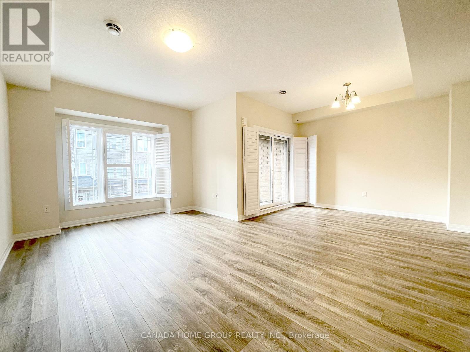 33 Laguna Village Crescent, Hamilton, Ontario  L0R 1P0 - Photo 6 - X12675700