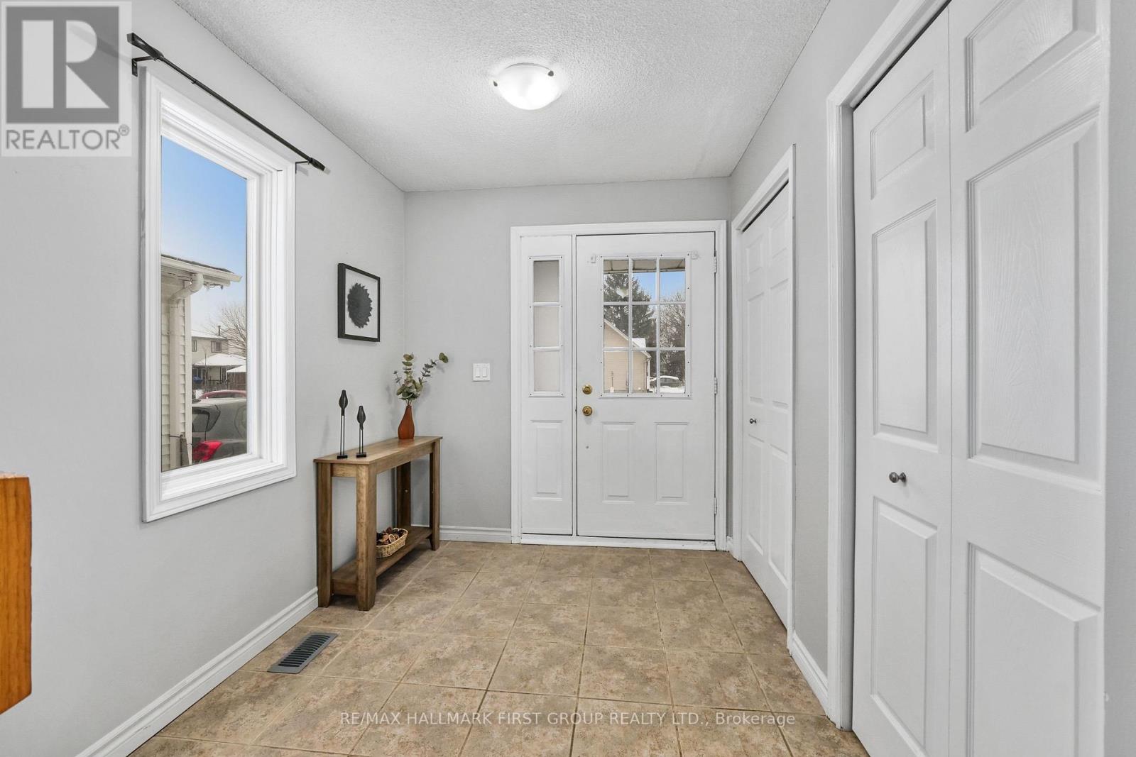 946 Fairbanks Road, Cobourg, Ontario  K9A 5H1 - Photo 5 - X12675726