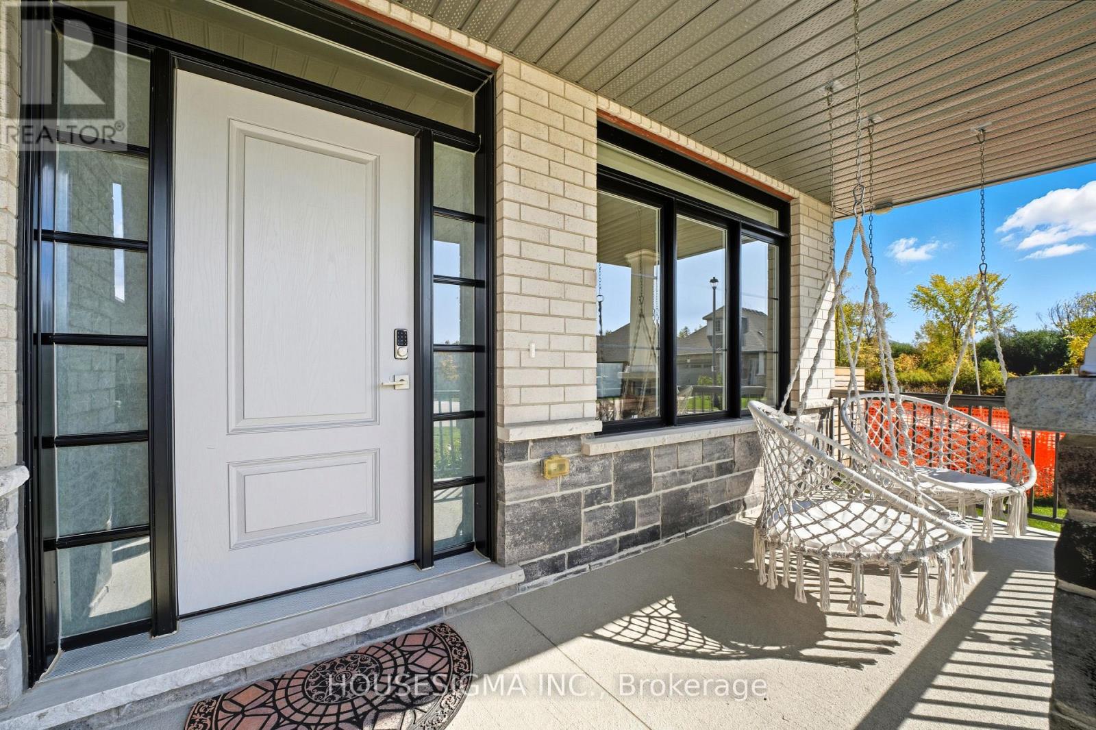 106 Cutting Drive, Centre Wellington, Ontario  N0B 1S0 - Photo 2 - X12675754