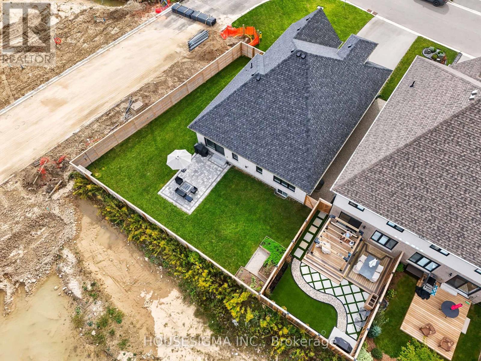 106 Cutting Drive, Centre Wellington, Ontario  N0B 1S0 - Photo 36 - X12675754