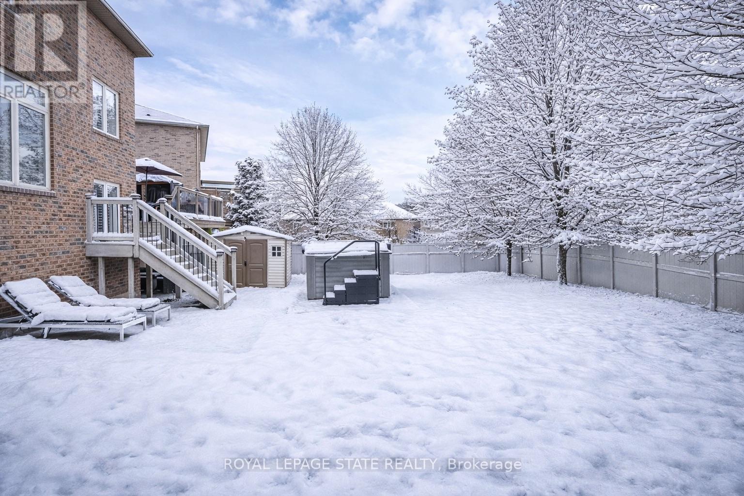 181 Springview Drive, Hamilton, Ontario  L8B 0V9 - Photo 3 - X12675804