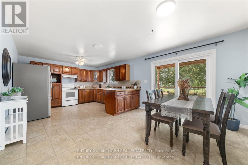 263 County Rd 29 Road, Prince Edward County, Ontario  K0K 1T0 - Photo 14 - X12675280