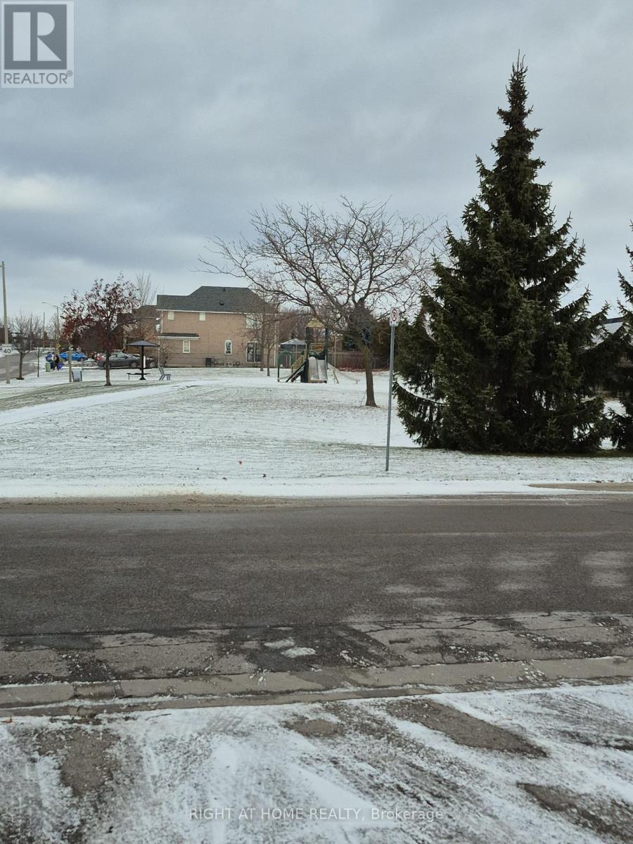 A - 25 Wellington Avenue E, Oshawa, Ontario  L1H 8P1 - Photo 11 - E12675896