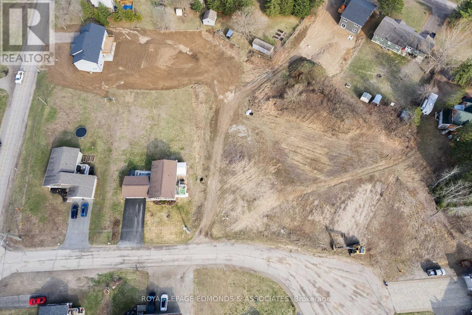 5 Mapleview Court, Whitewater Region, Ontario  K0J 1C0 - Photo 8 - X12675838