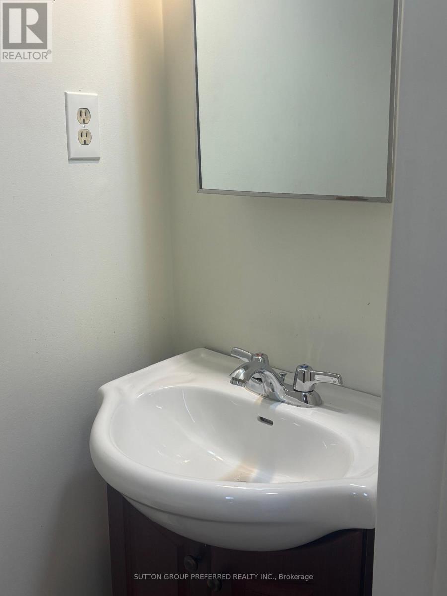 8 - 230 Clarke Road, London East, Ontario  N5W 5P5 - Photo 8 - X12675926